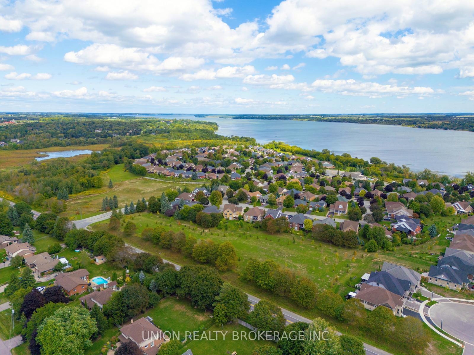 Photo 33 of 33 Carlan Drive, Scugog, Port Perry — HOMEH