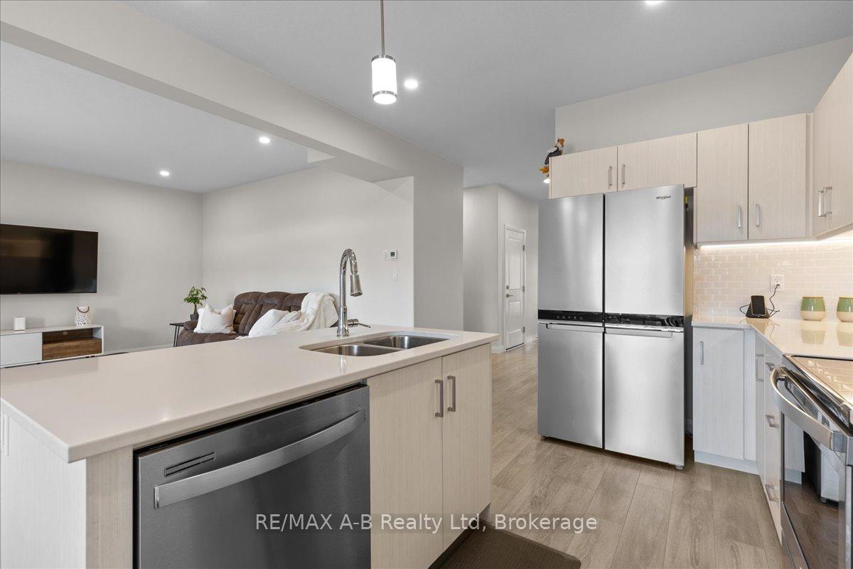 Photo 8 of 98 Rowe Avenue, South Huron, Exeter — HOMEH