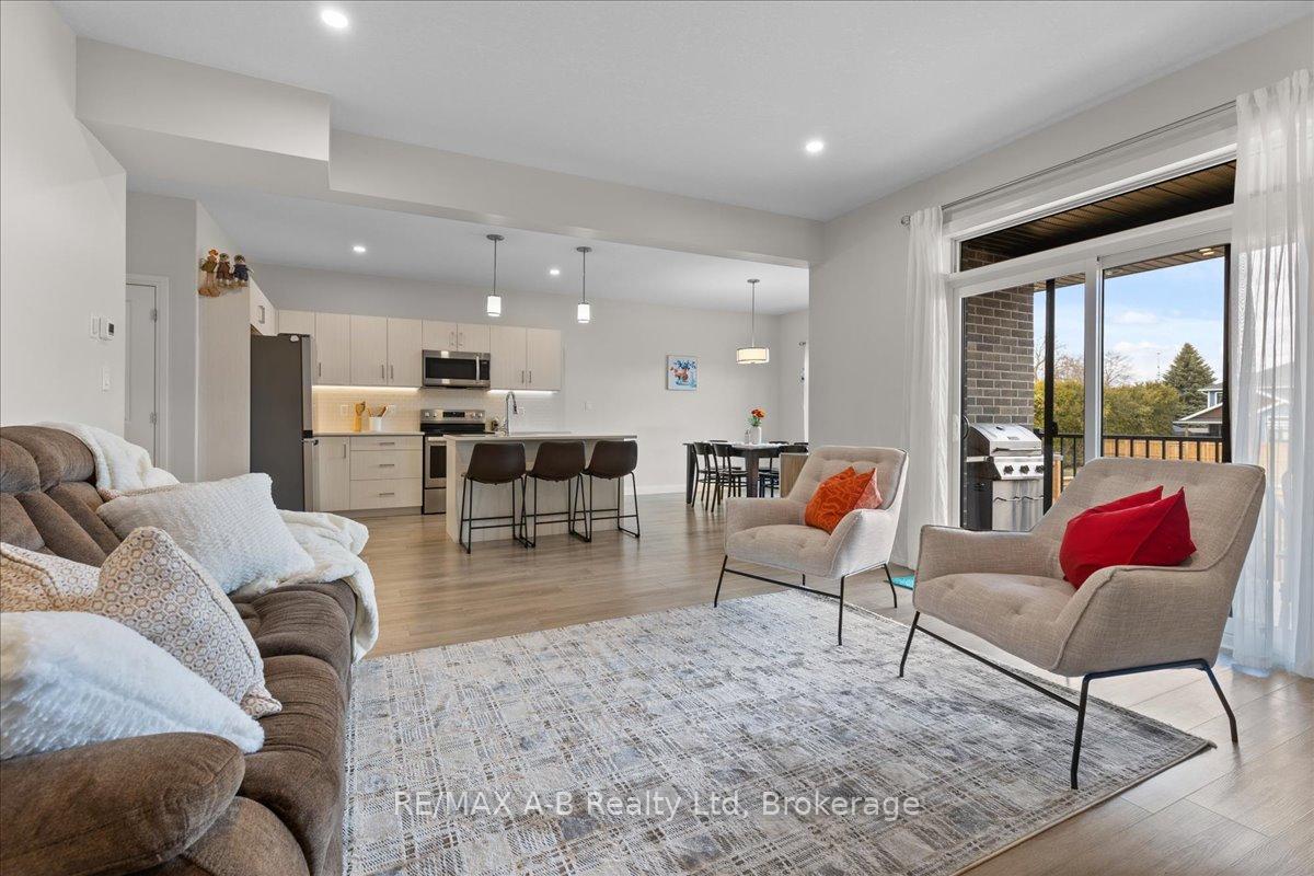 Photo 14 of 98 Rowe Avenue, South Huron, Exeter — HOMEH