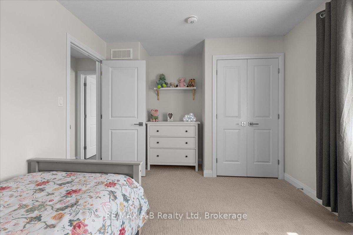 Photo 22 of 98 Rowe Avenue, South Huron, Exeter — HOMEH