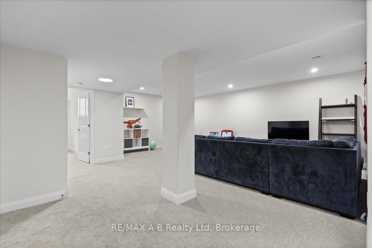Photo 27 of 98 Rowe Avenue, South Huron, Exeter — HOMEH