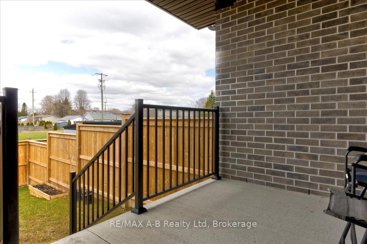 Photo 33 of 98 Rowe Avenue, South Huron, Exeter — HOMEH