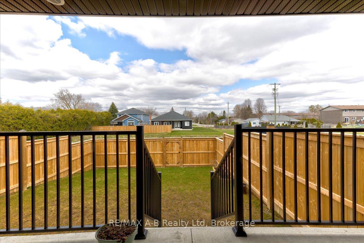 Photo 35 of 98 Rowe Avenue, South Huron, Exeter — HOMEH