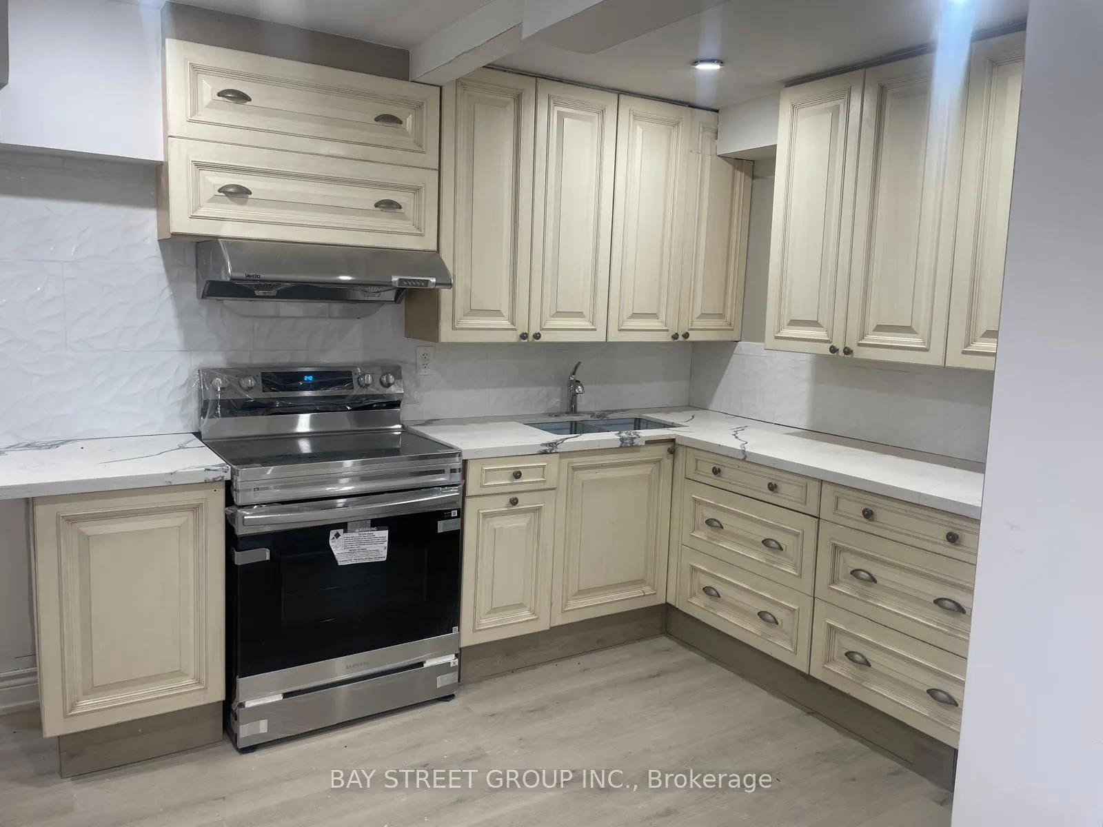 Photo 2 of 21127 Concession 5 Road, South Glengarry, South Glengarry (Lancaster) Twp — HOMEH