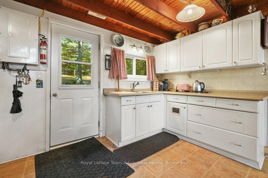 Photo 17 of 52 Windfall Lake Road, Seguin — HOMEH