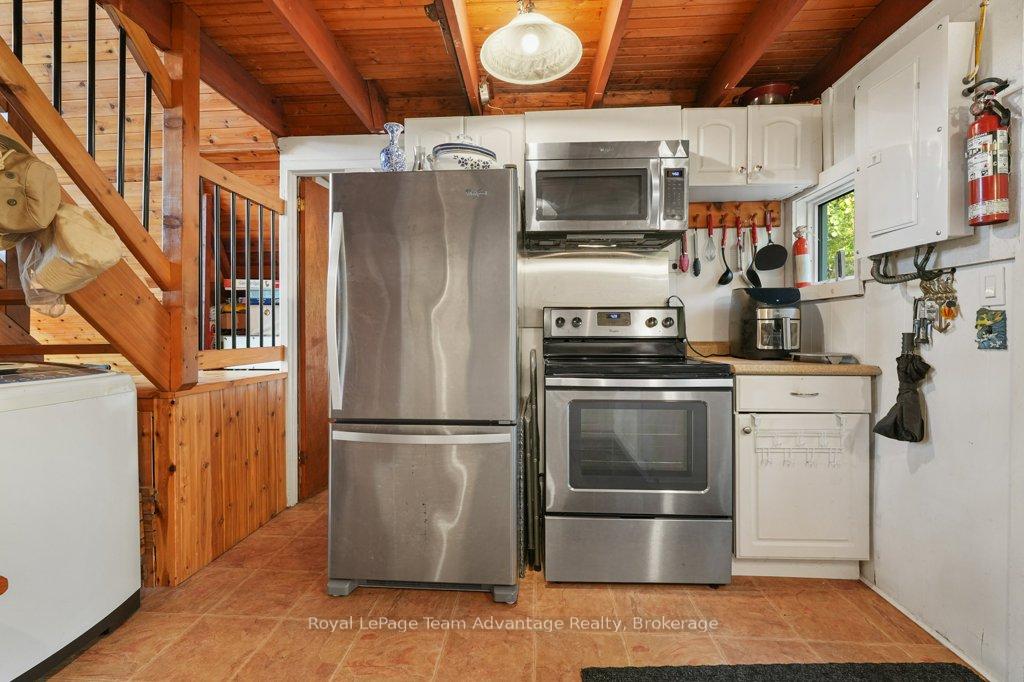 Photo 19 of 52 Windfall Lake Road, Seguin — HOMEH