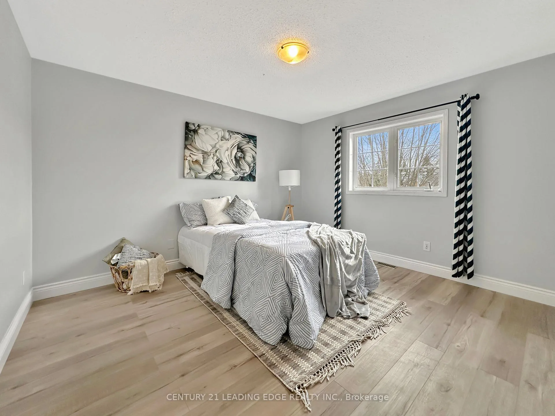 Photo 26 of 91 Perryview Drive, Scugog, Port Perry — HOMEH