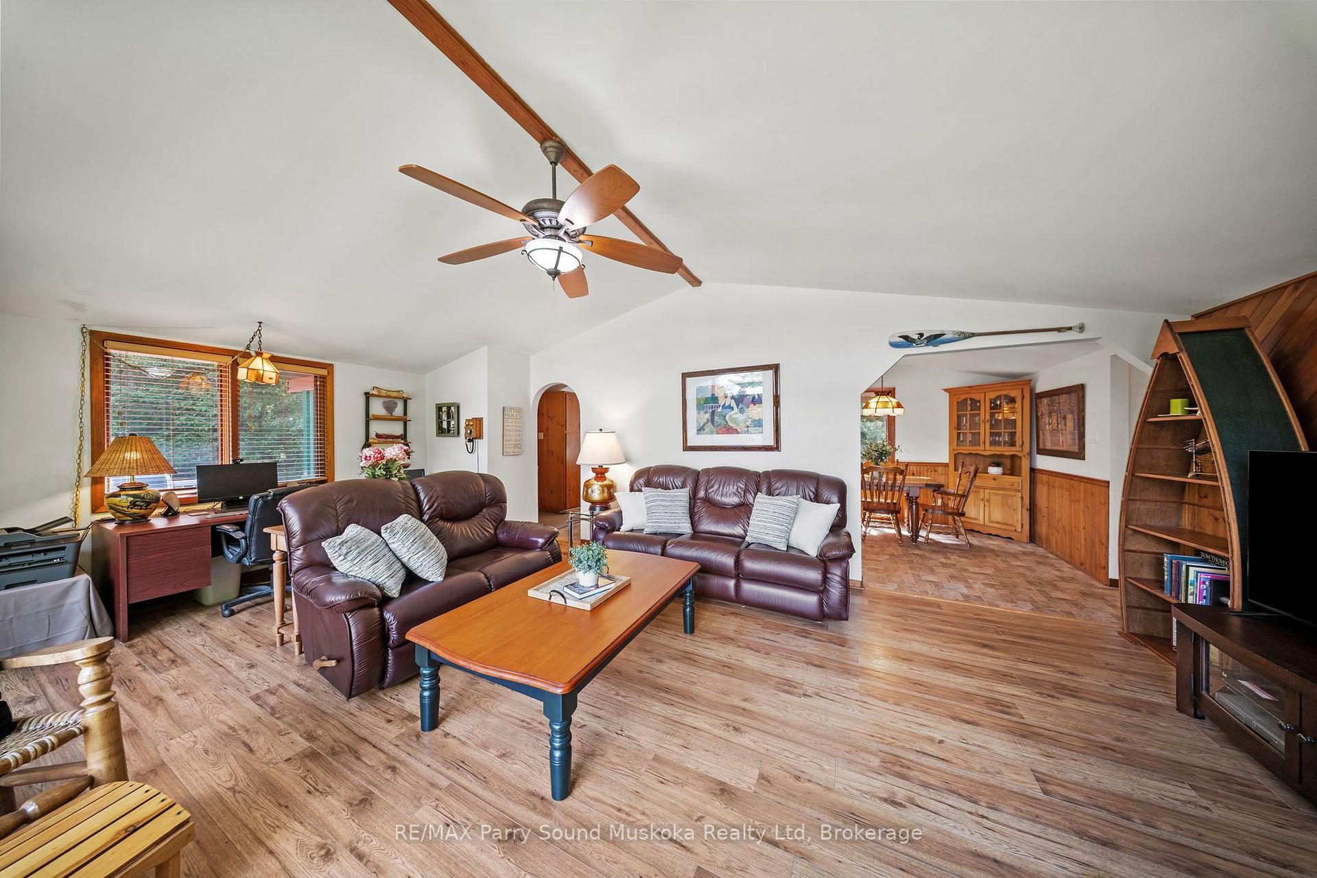 Photo 10 of 23 Brown's Lake Road, Seguin — HOMEH