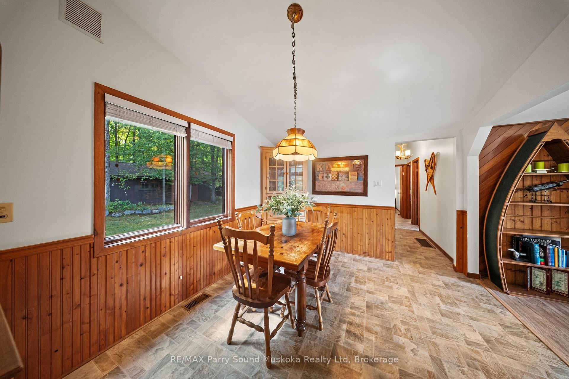 Photo 16 of 23 Brown's Lake Road, Seguin — HOMEH
