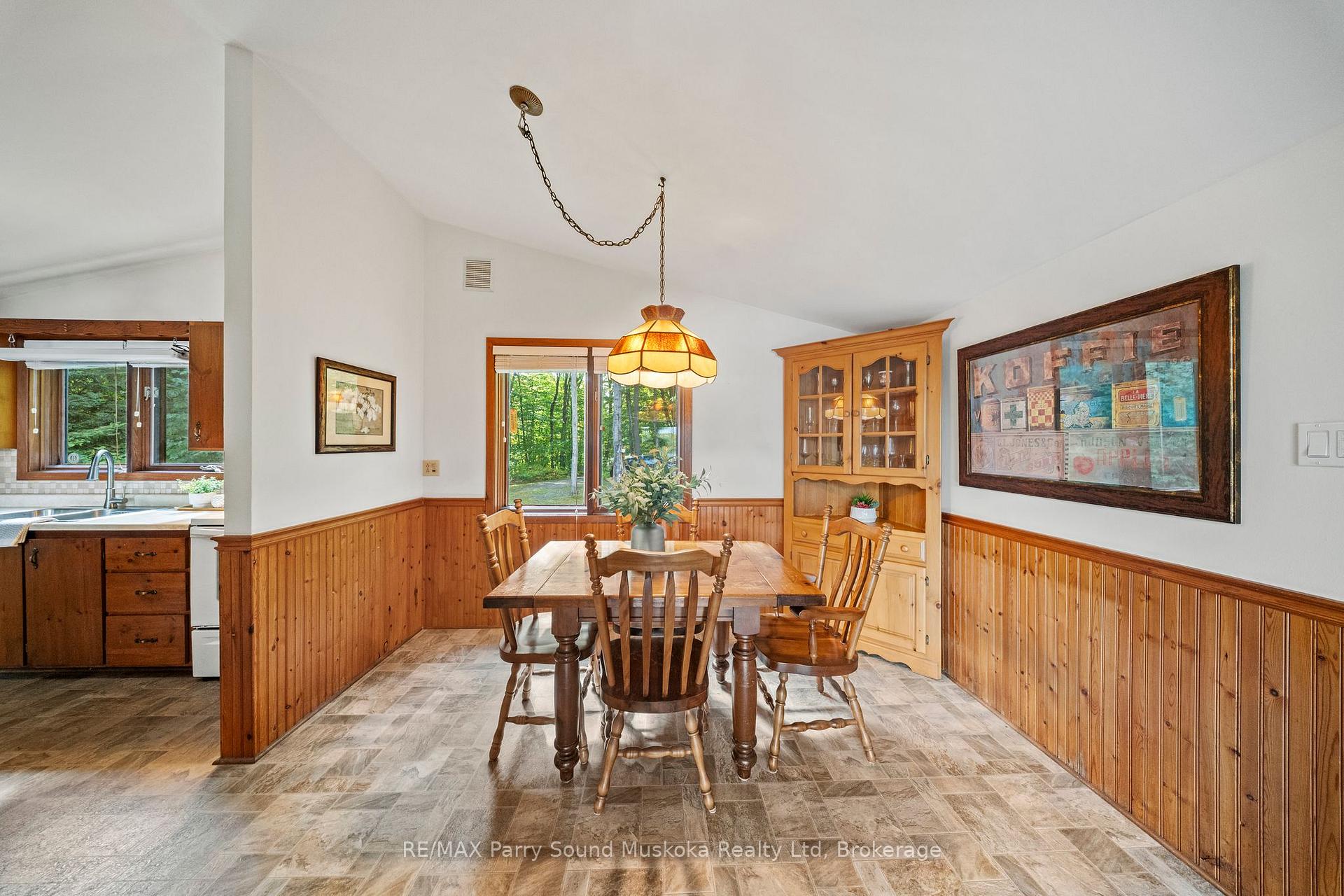 Photo 17 of 23 Brown's Lake Road, Seguin — HOMEH