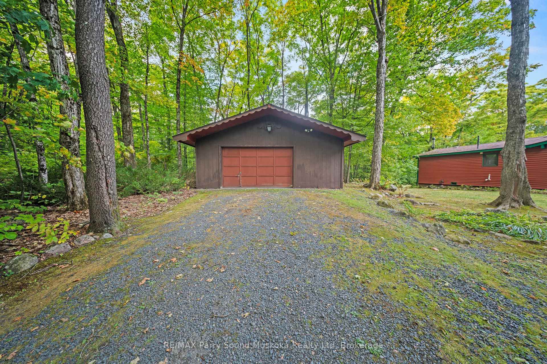 Photo 37 of 23 Brown's Lake Road, Seguin — HOMEH