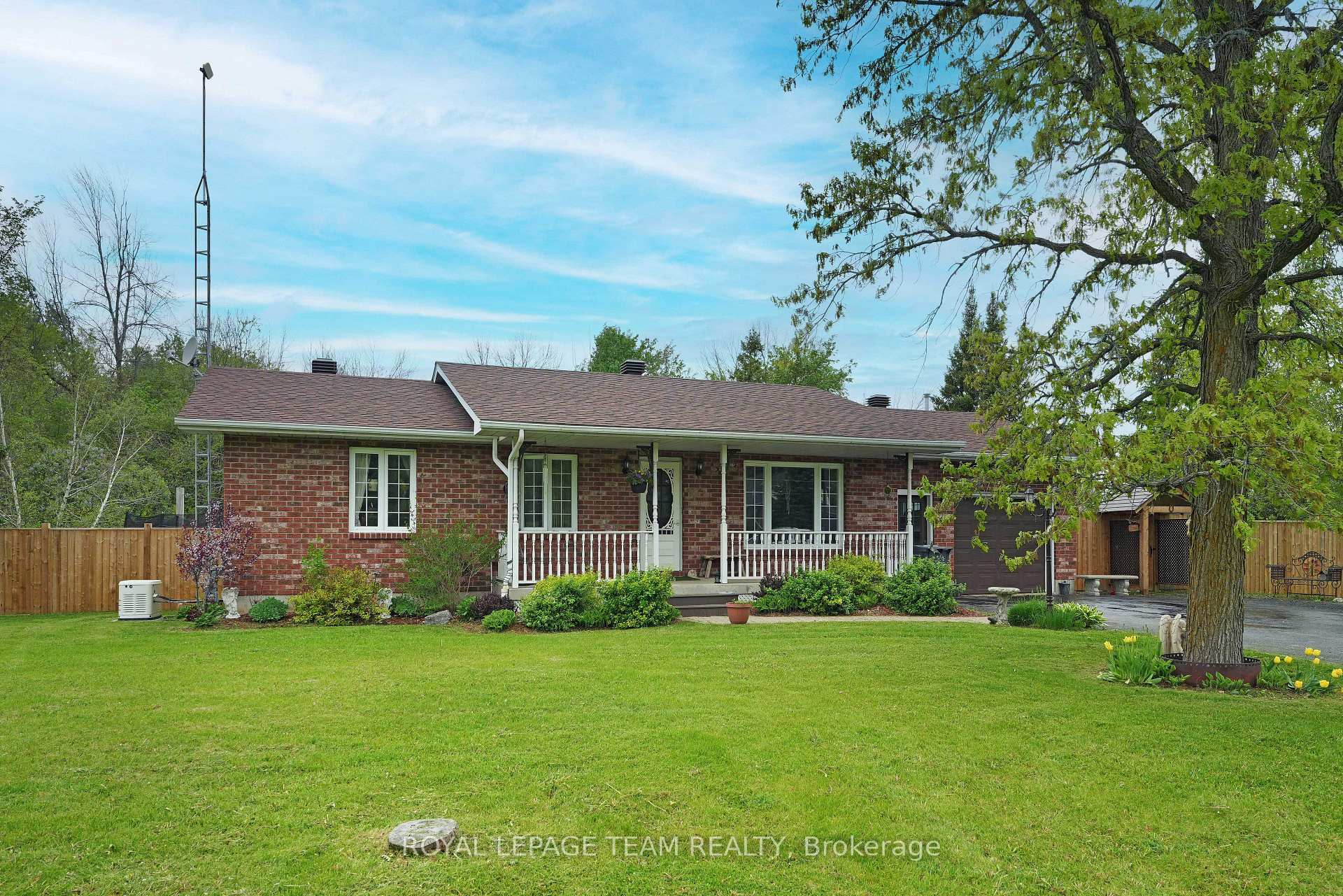 Photo 3 of 17025 County 36 Road W, South Stormont, South Stormont (Cornwall) Twp — HOMEH