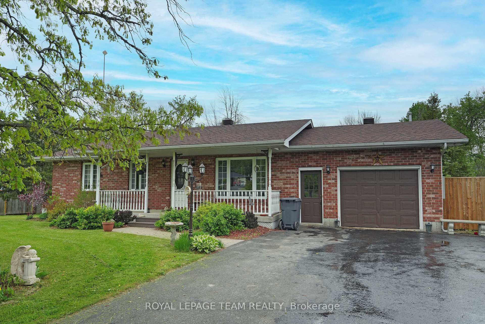 Photo 4 of 17025 County 36 Road W, South Stormont, South Stormont (Cornwall) Twp — HOMEH
