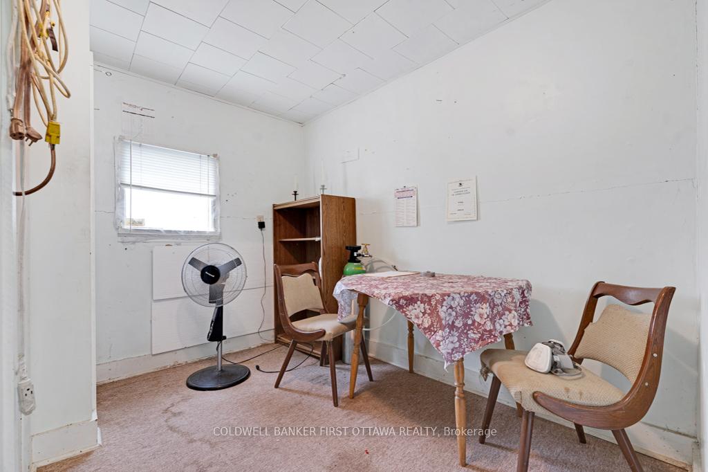 Photo 13 of 16 Jones Street, Smiths Falls — HOMEH