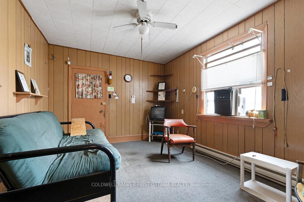 Photo 14 of 16 Jones Street, Smiths Falls — HOMEH