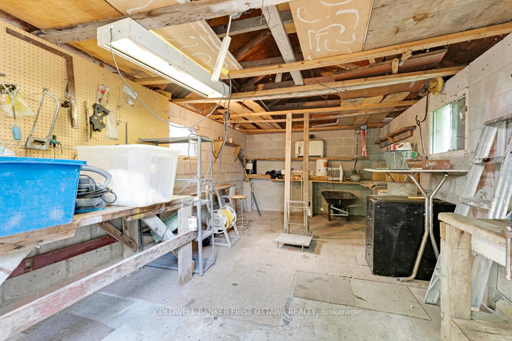 Photo 19 of 16 Jones Street, Smiths Falls — HOMEH