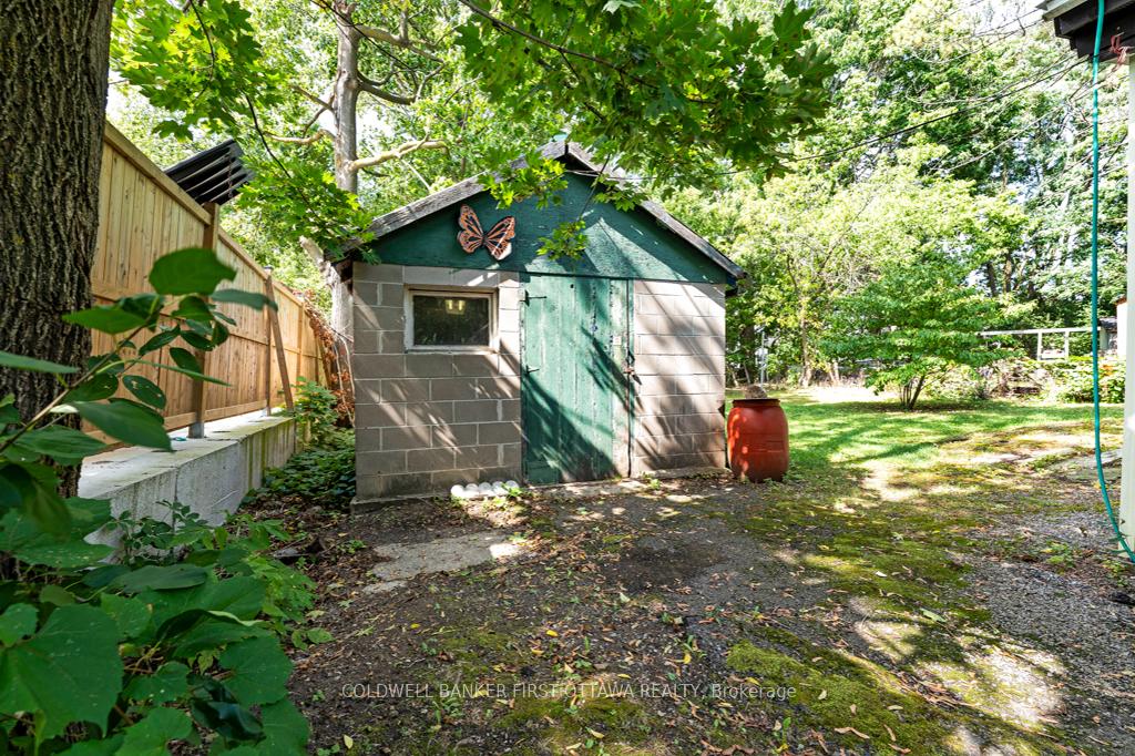 Photo 25 of 16 Jones Street, Smiths Falls — HOMEH