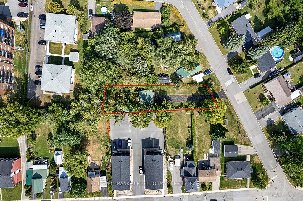 Photo 27 of 16 Jones Street, Smiths Falls — HOMEH
