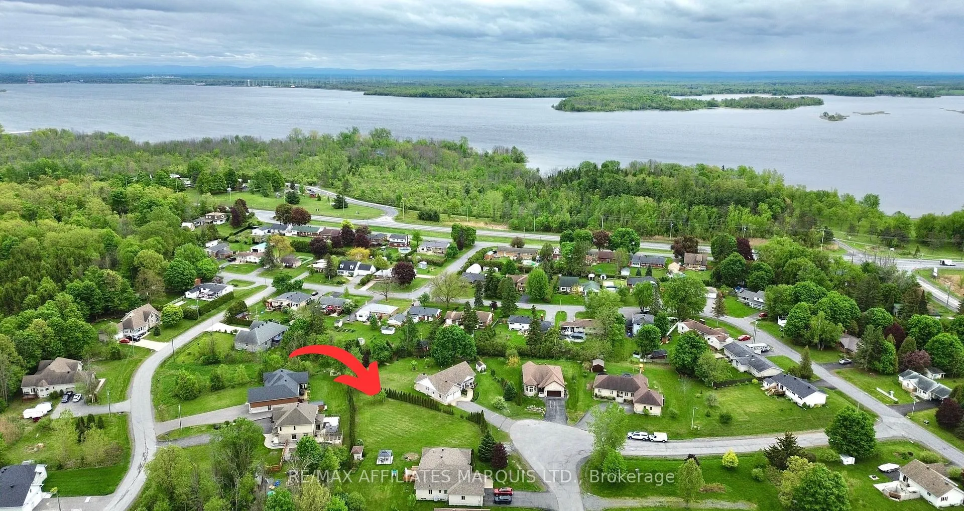 Photo 4 of 17 Penny Lane, South Stormont, Long Sault — HOMEH