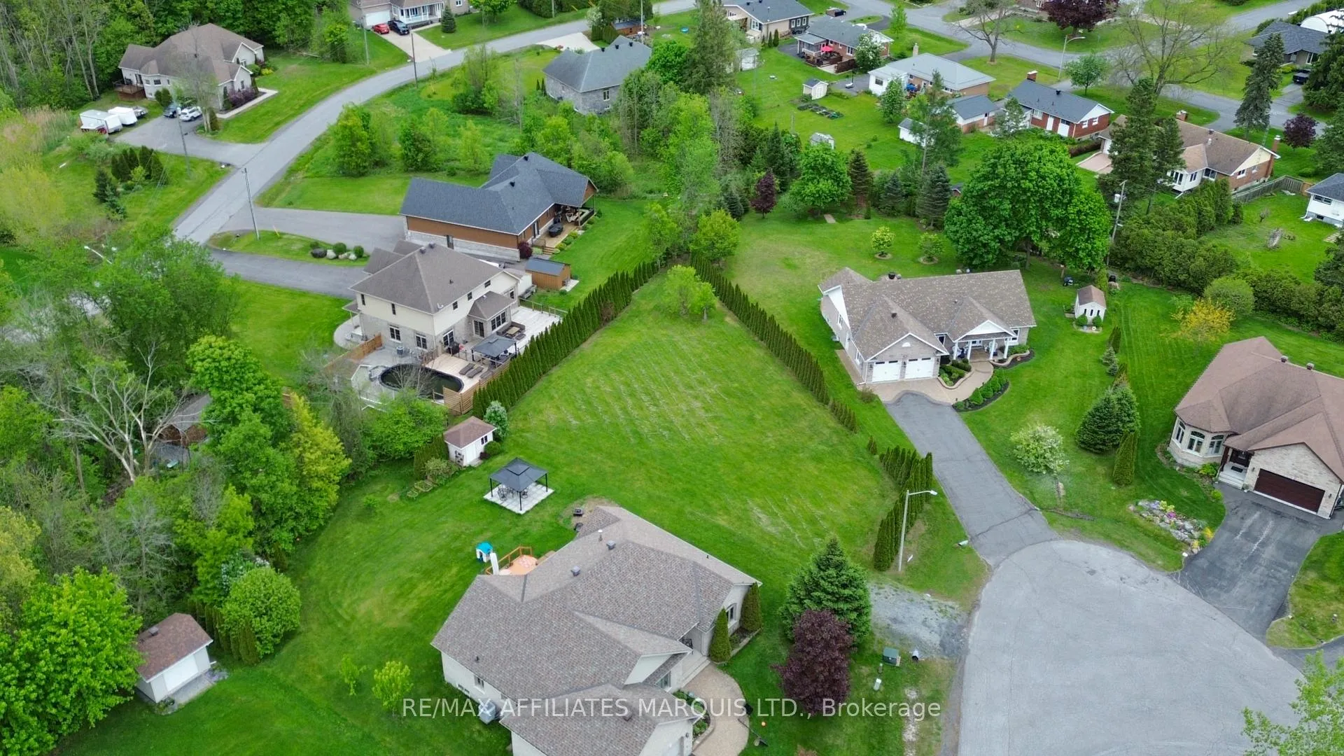 Photo 5 of 17 Penny Lane, South Stormont, Long Sault — HOMEH