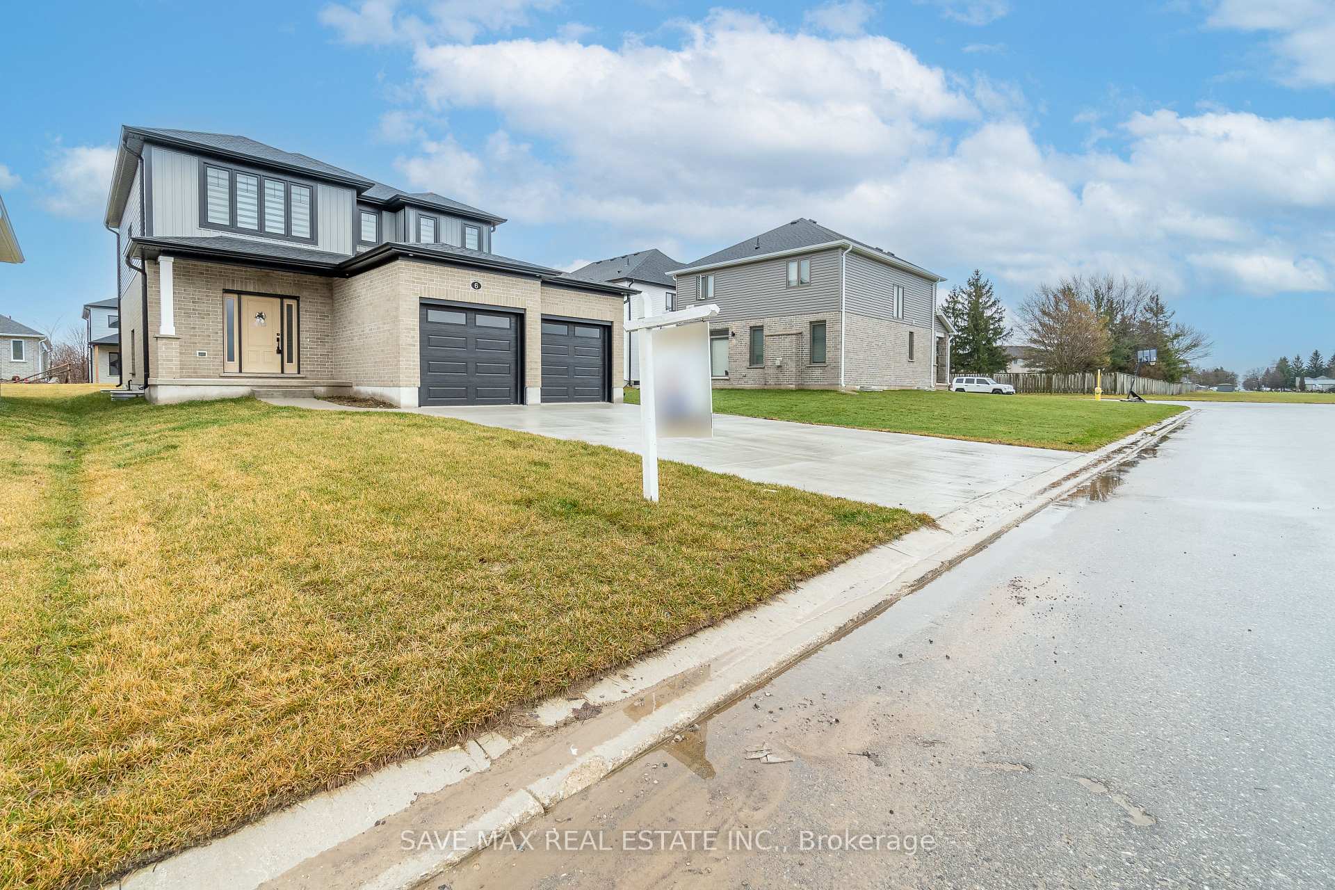 Photo 2 of 6 Triebner Street, South Huron, Exeter — HOMEH