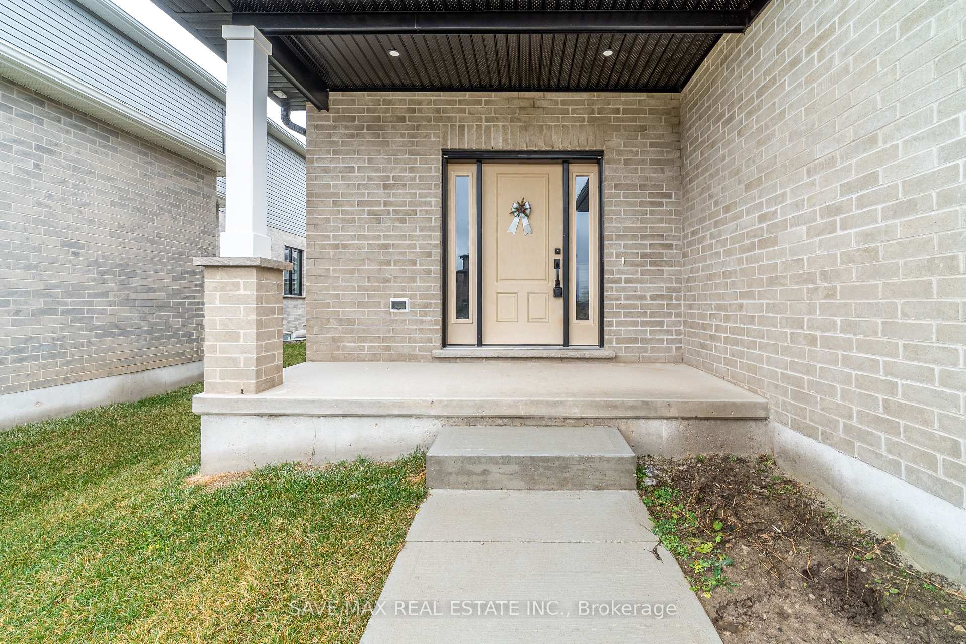 Photo 3 of 6 Triebner Street, South Huron, Exeter — HOMEH