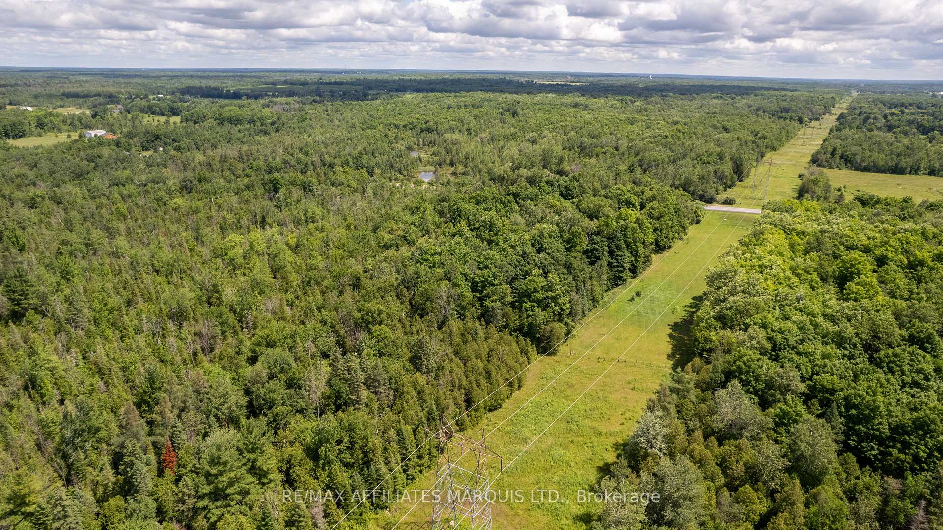 Photo 6 of 4672 Avonmore Road, South Stormont, South Stormont (Cornwall) Twp — HOMEH