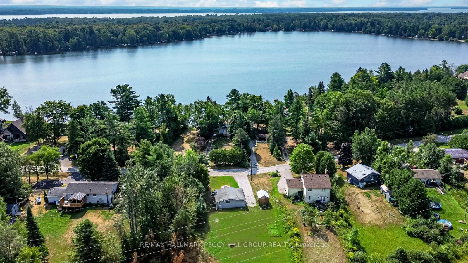 Photo 2 of 3304 Lake St George Boulevard, Severn, Washago — HOMEH