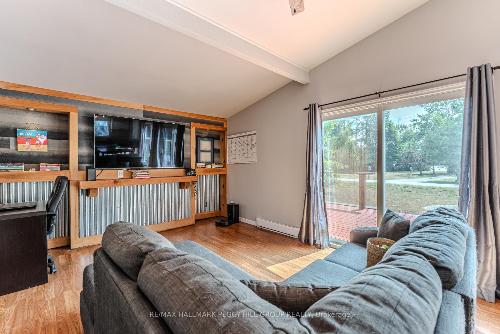 Photo 5 of 3304 Lake St George Boulevard, Severn, Washago — HOMEH