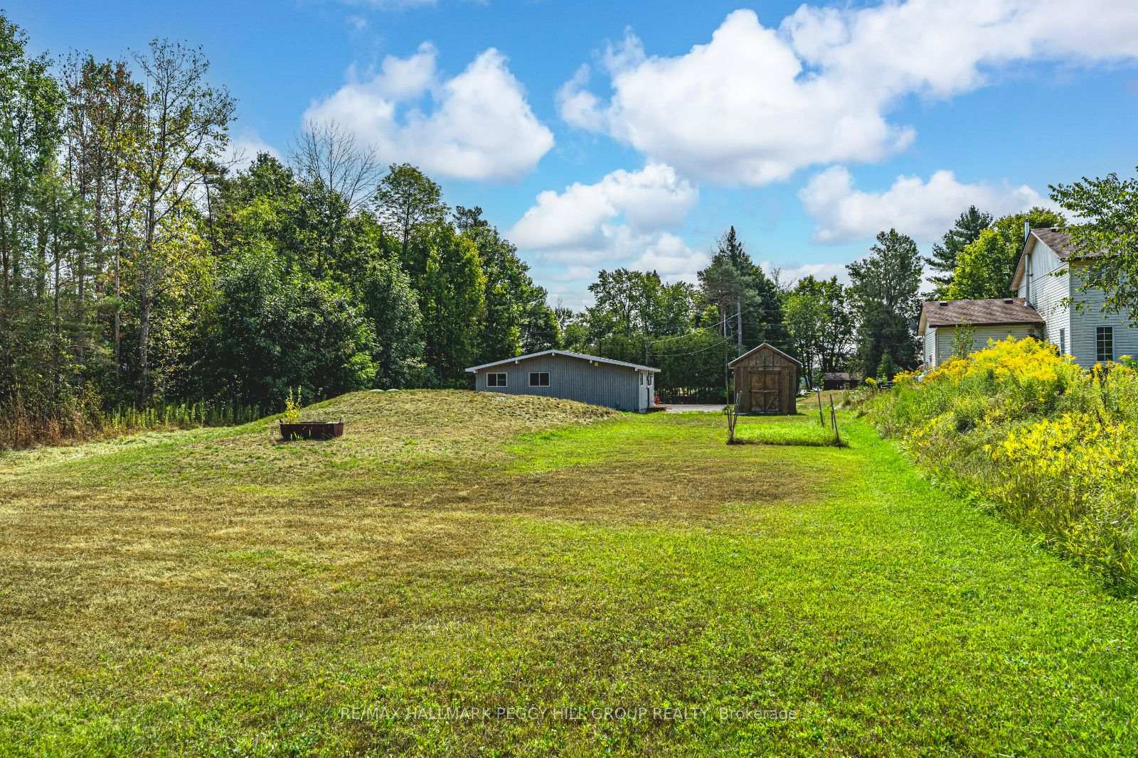 Photo 13 of 3304 Lake St George Boulevard, Severn, Washago — HOMEH