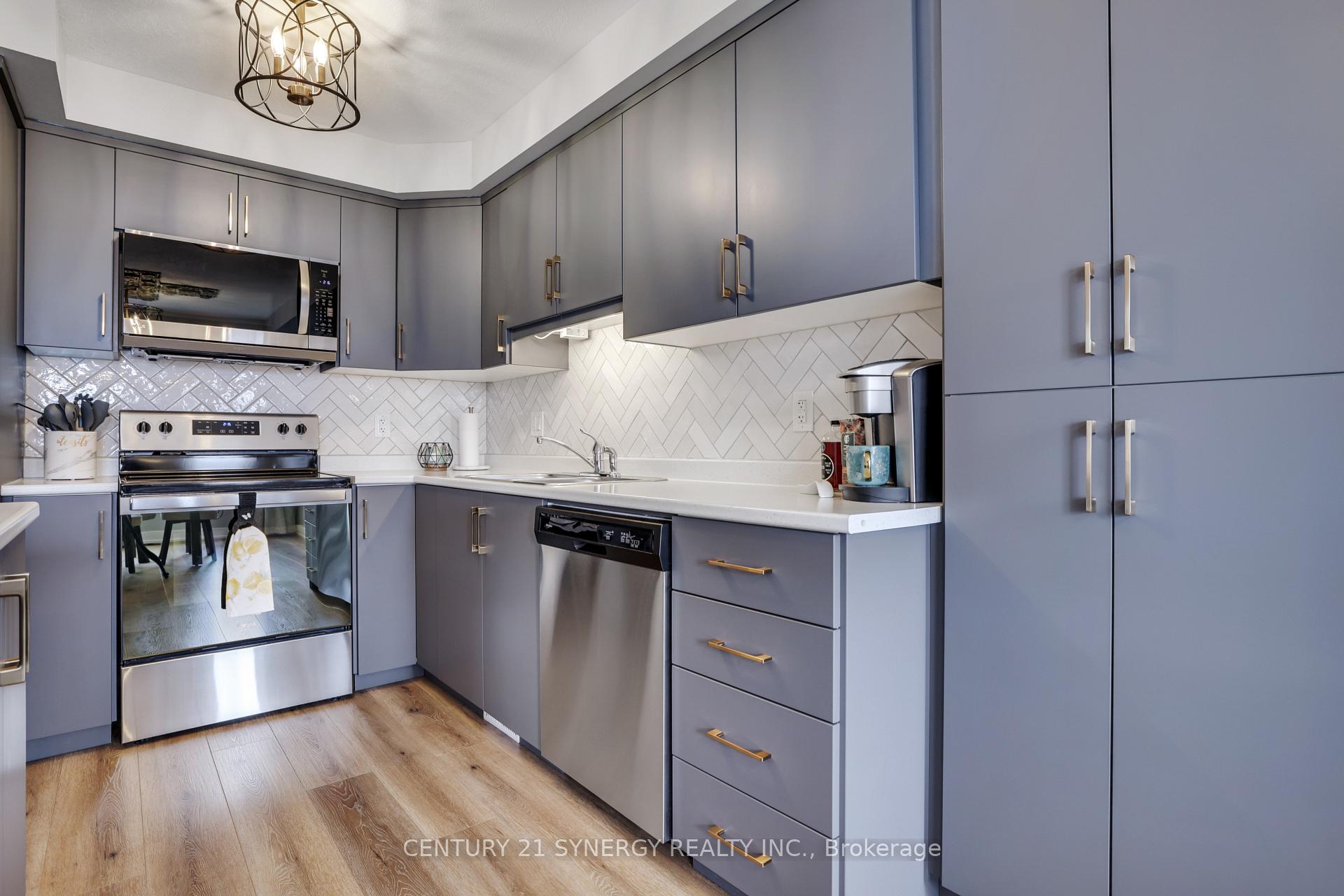 Photo 7 of 10 Staples Boulevard, Smiths Falls — HOMEH