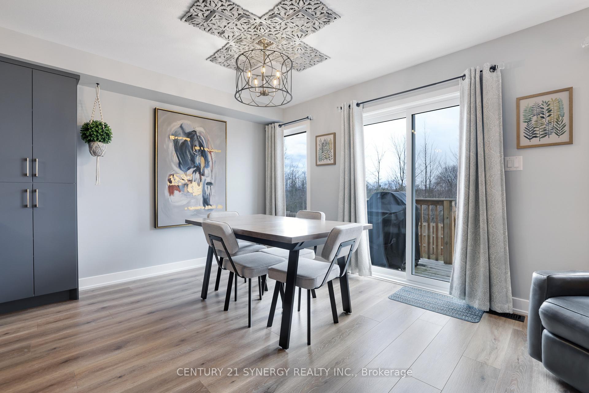 Photo 11 of 10 Staples Boulevard, Smiths Falls — HOMEH
