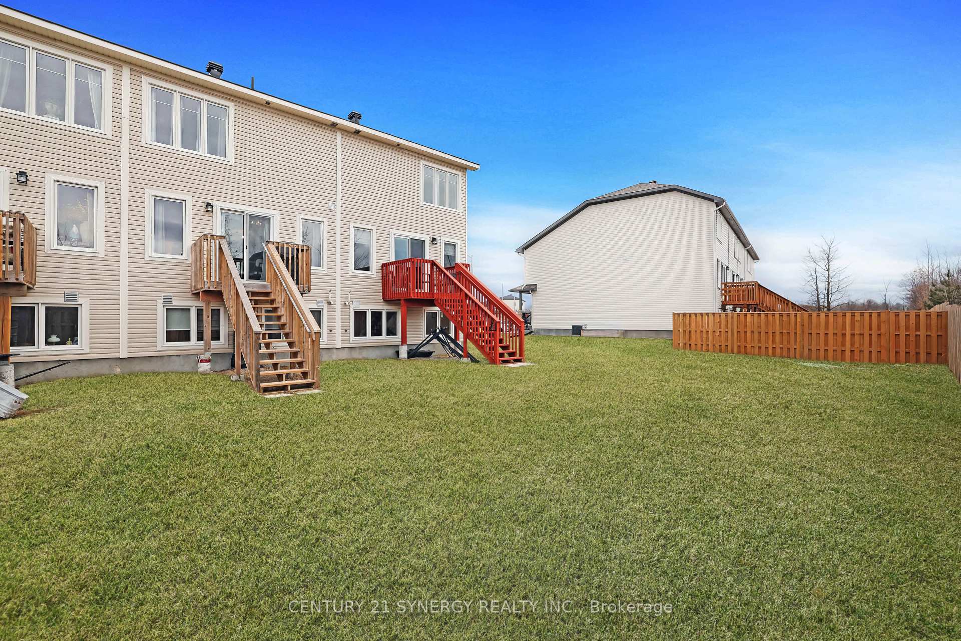 Photo 34 of 10 Staples Boulevard, Smiths Falls — HOMEH