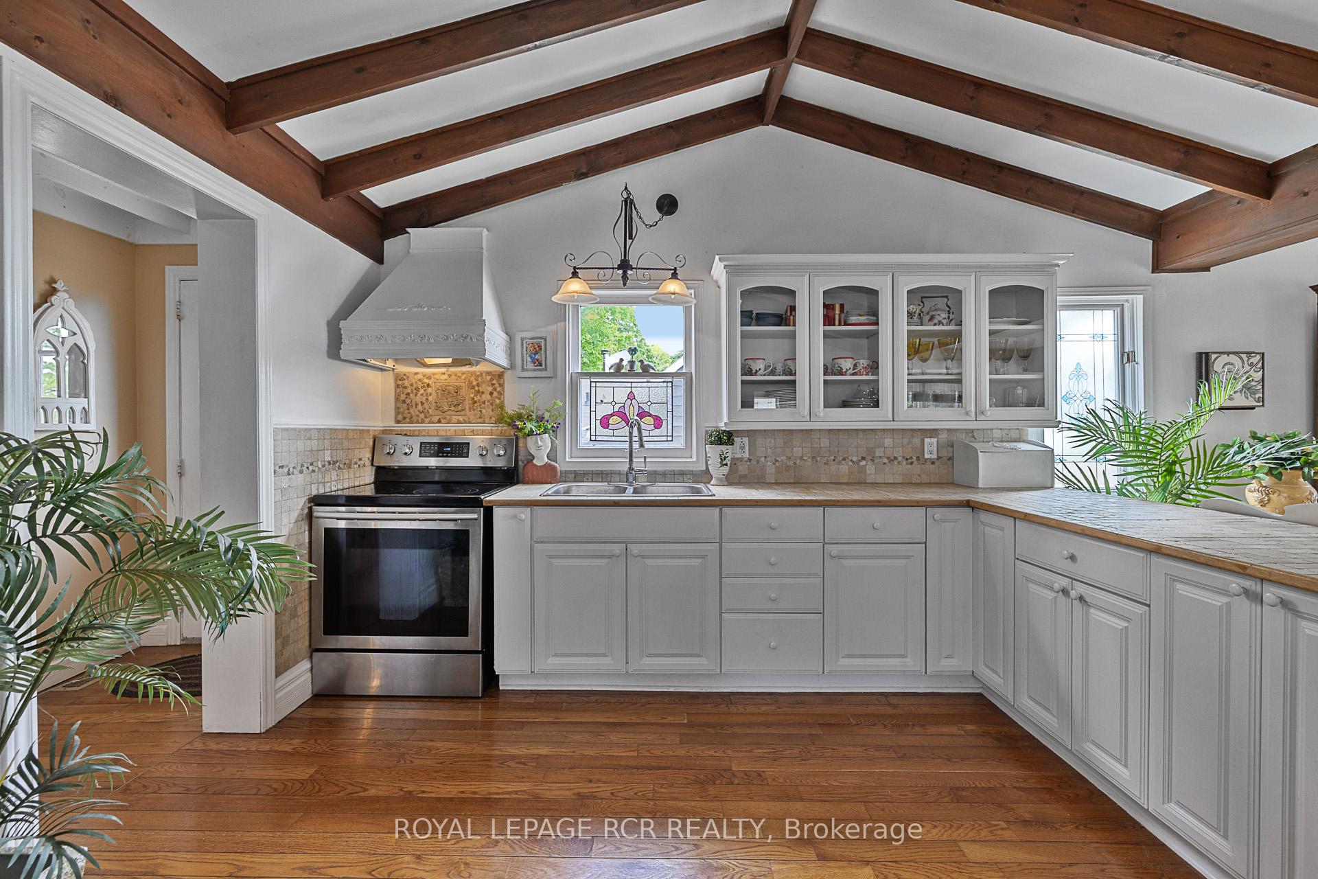 Photo 8 of 154 Pine Point Lane, Scugog, Rural Scugog — HOMEH