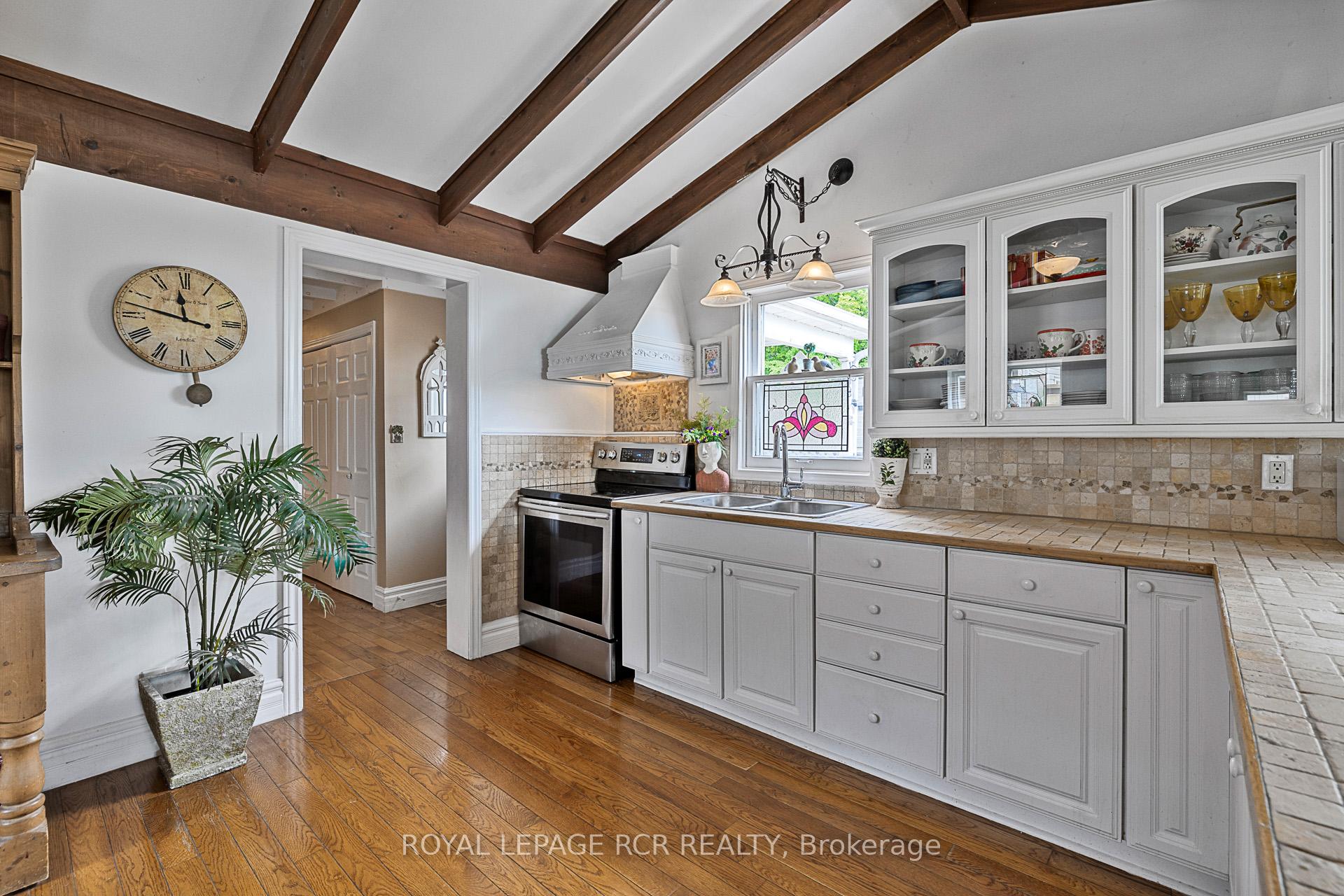 Photo 9 of 154 Pine Point Lane, Scugog, Rural Scugog — HOMEH