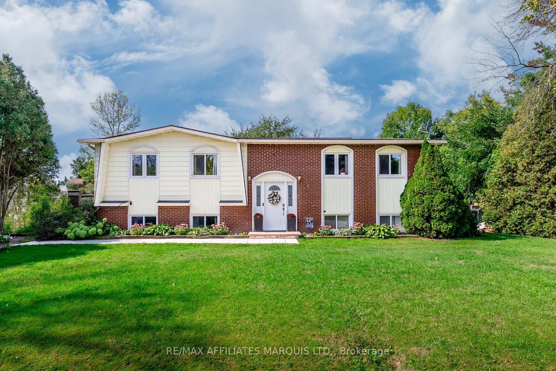 Photo 1 of 28 Broad Street, South Glengarry, Lancaster — HOMEH