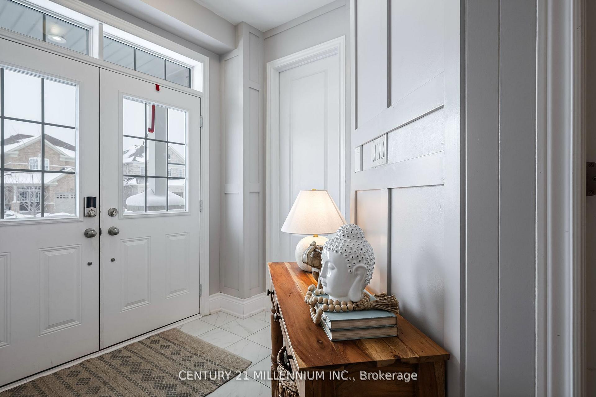 Photo 3 of 712 Gilmour Crescent, Shelburne — HOMEH