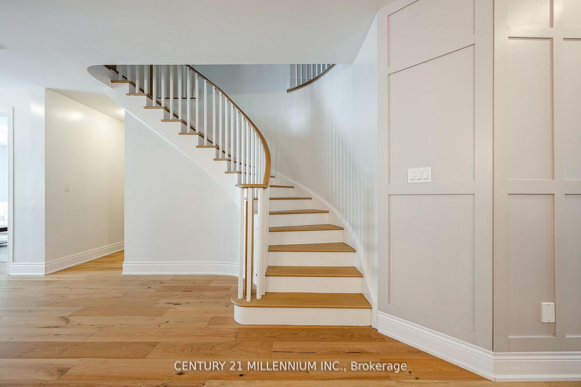 Photo 10 of 712 Gilmour Crescent, Shelburne — HOMEH