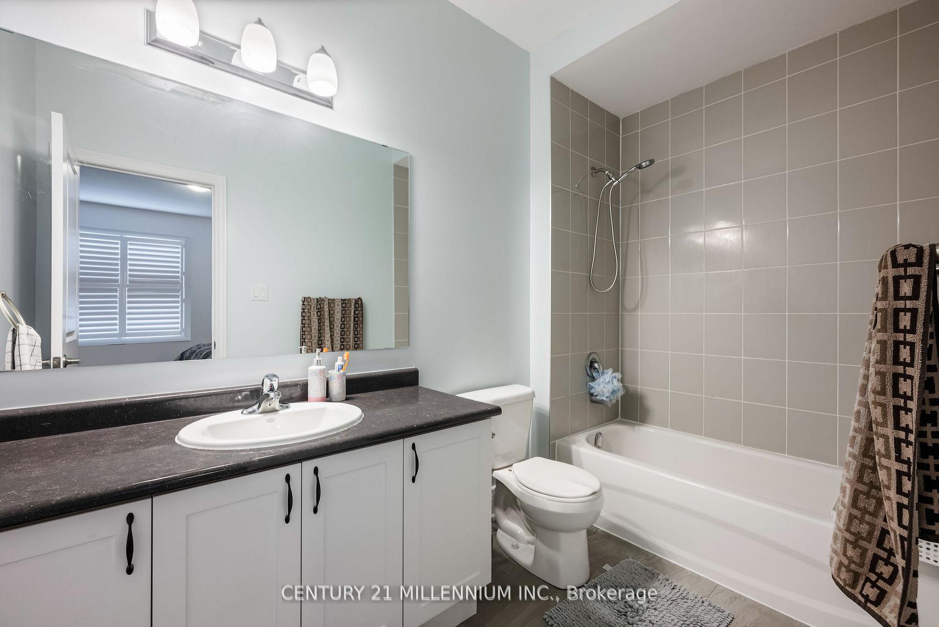 Photo 26 of 712 Gilmour Crescent, Shelburne — HOMEH