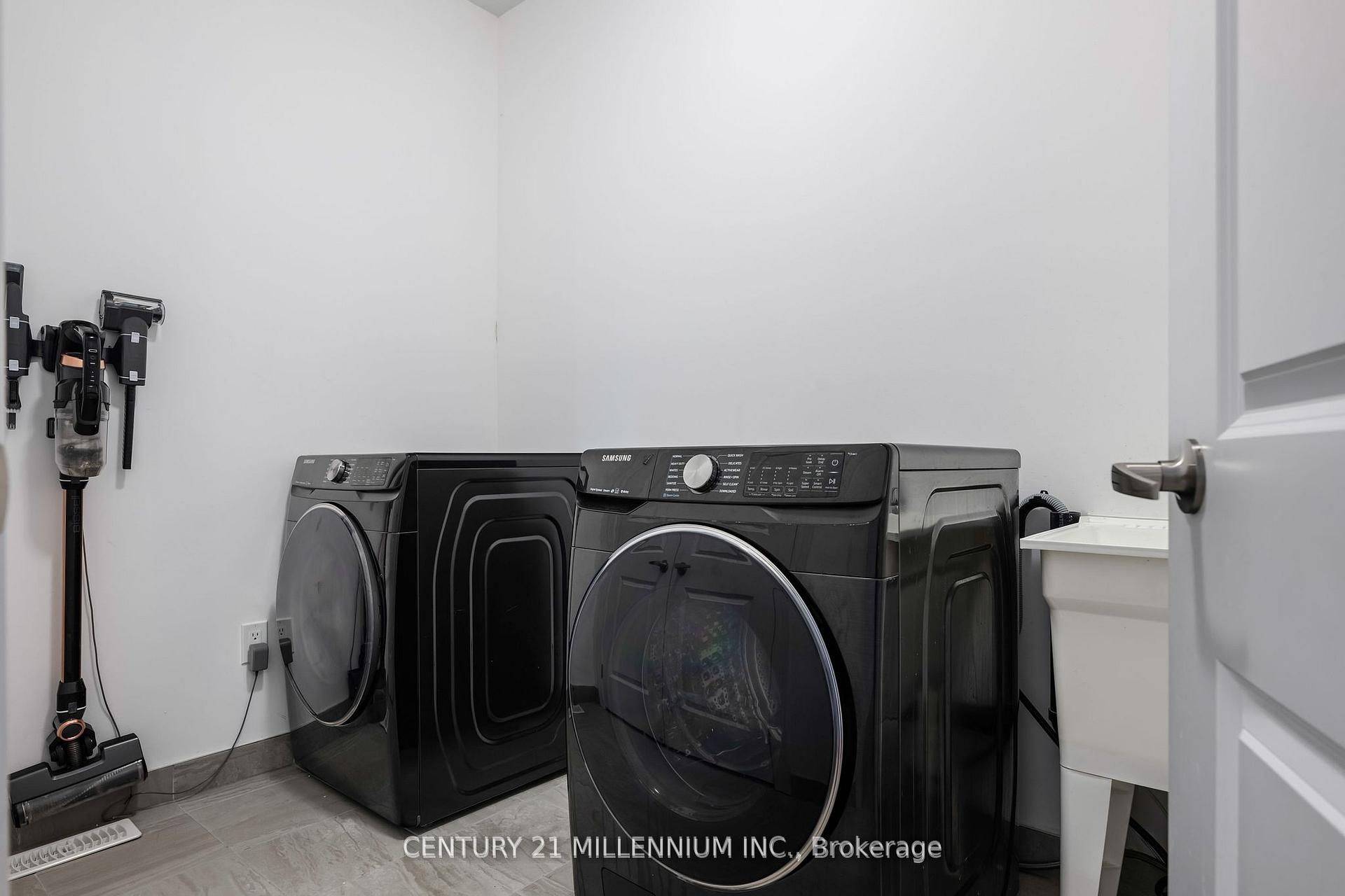 Photo 35 of 712 Gilmour Crescent, Shelburne — HOMEH
