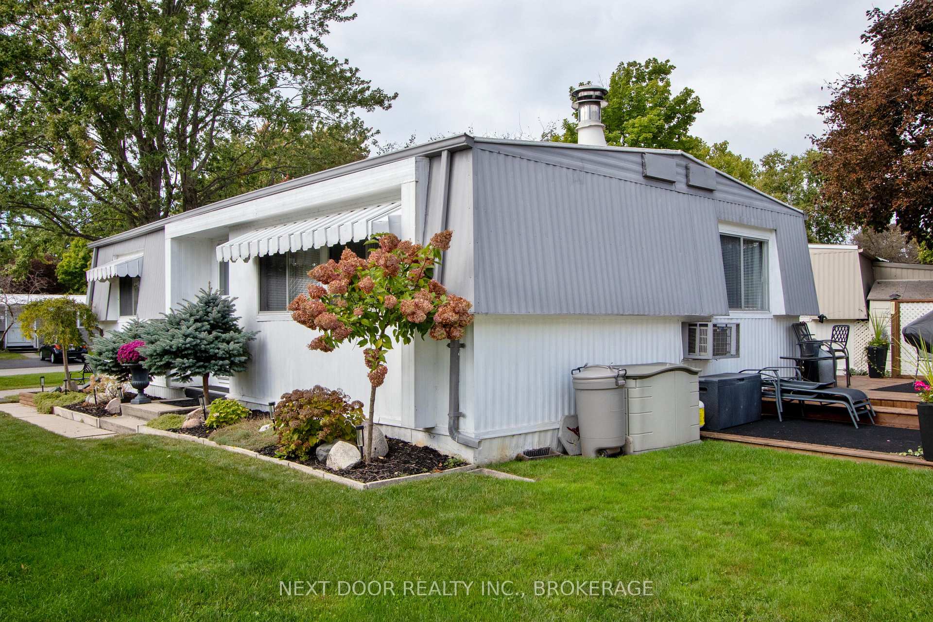 Photo 2 of 208 Biltmore Drive, South Huron, Stephen — HOMEH