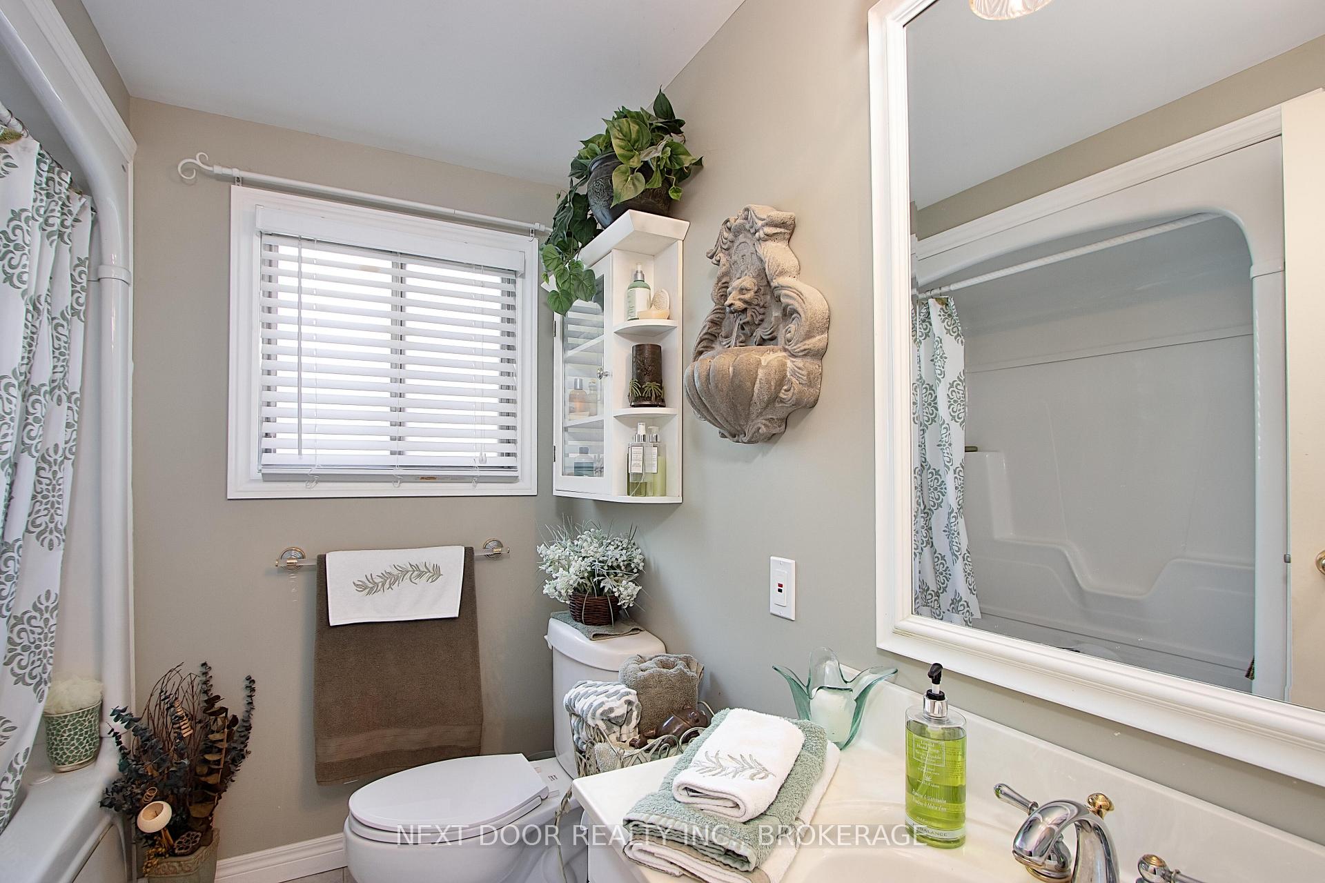 Photo 13 of 208 Biltmore Drive, South Huron, Stephen — HOMEH