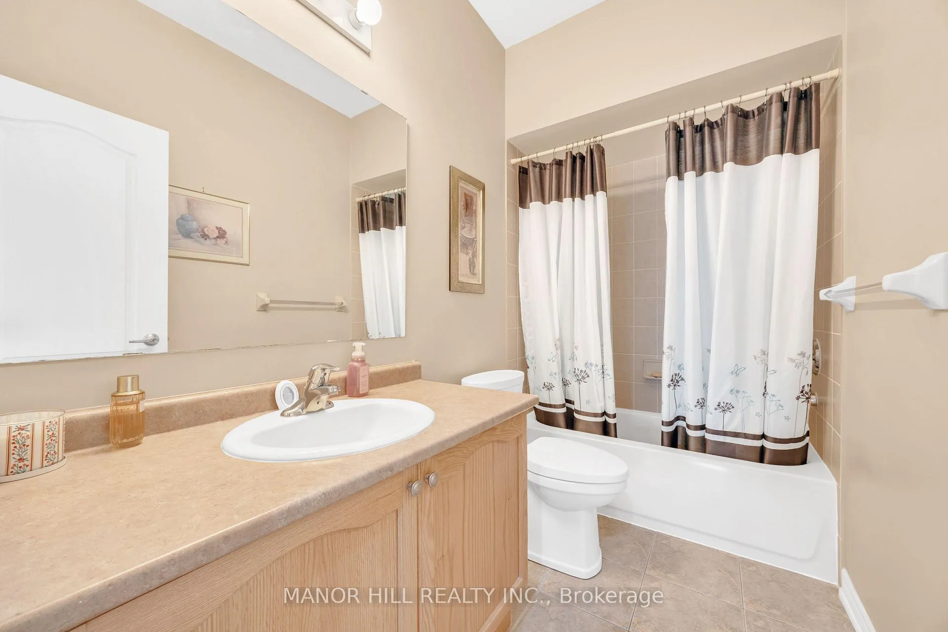 Photo 14 of 245 Berry Street, Shelburne — HOMEH