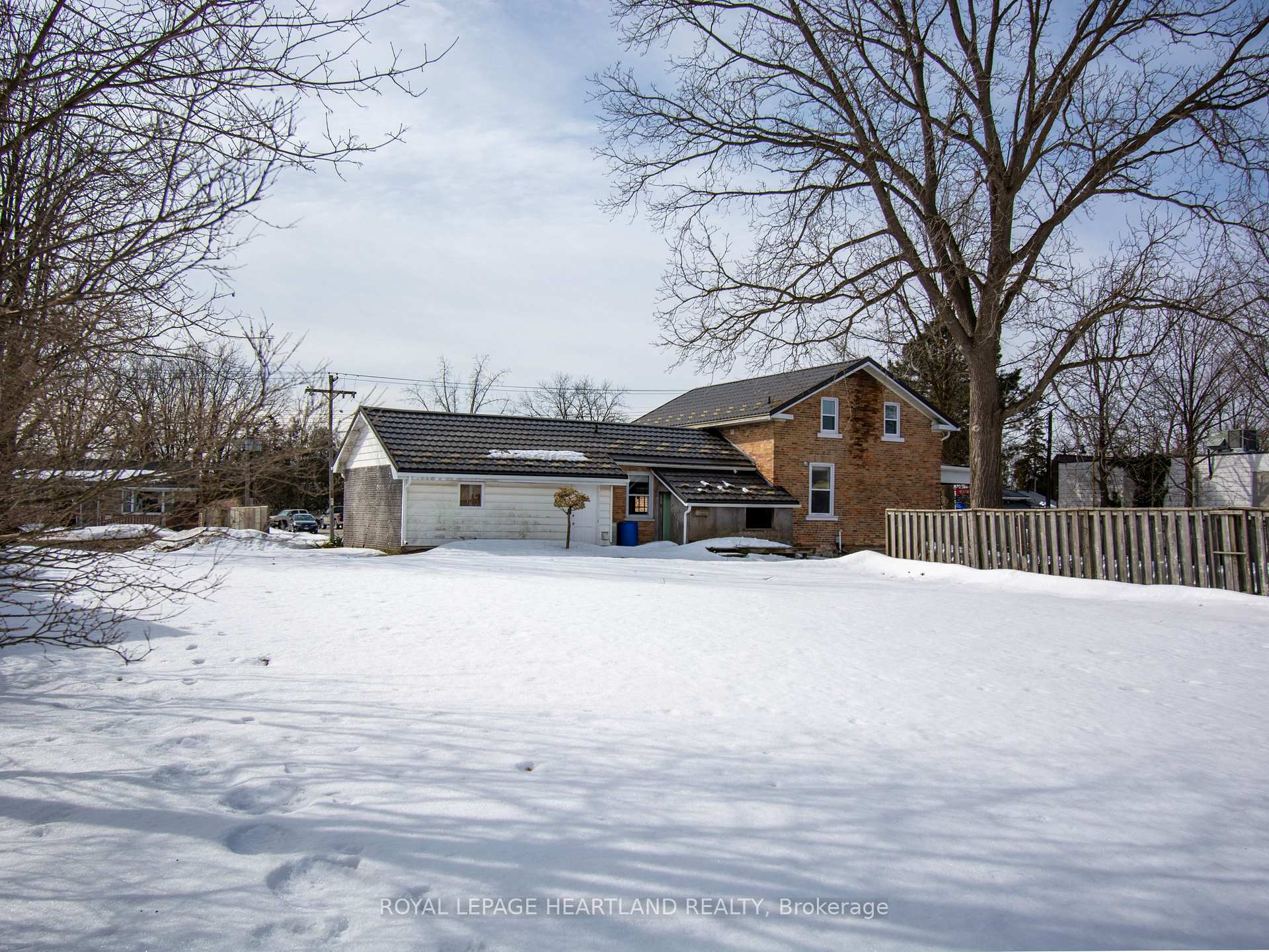 Photo 20 of 18 Simcoe Street, South Huron, Exeter — HOMEH