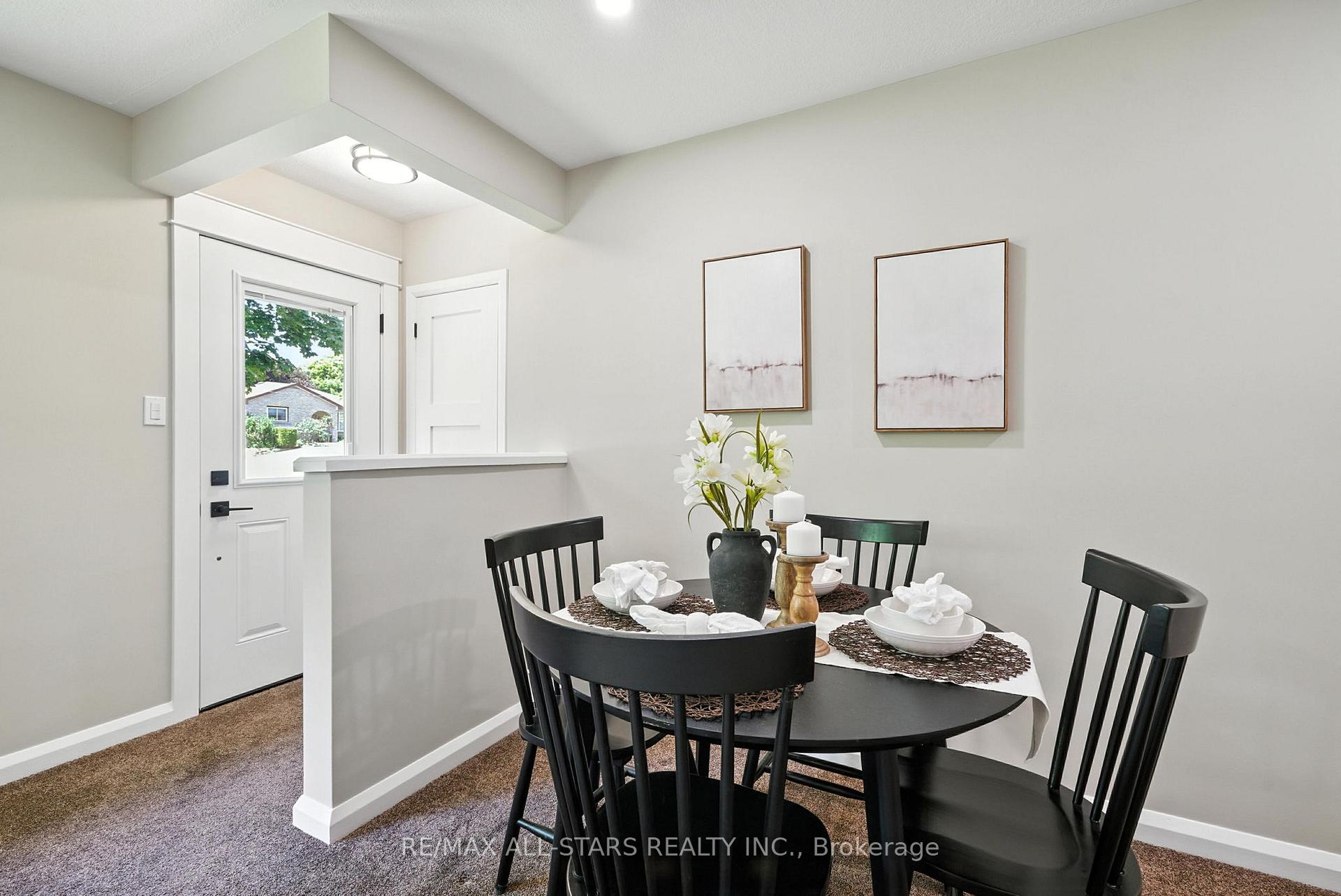 Photo 10 of 307 Cochrane Street, Scugog, Port Perry — HOMEH