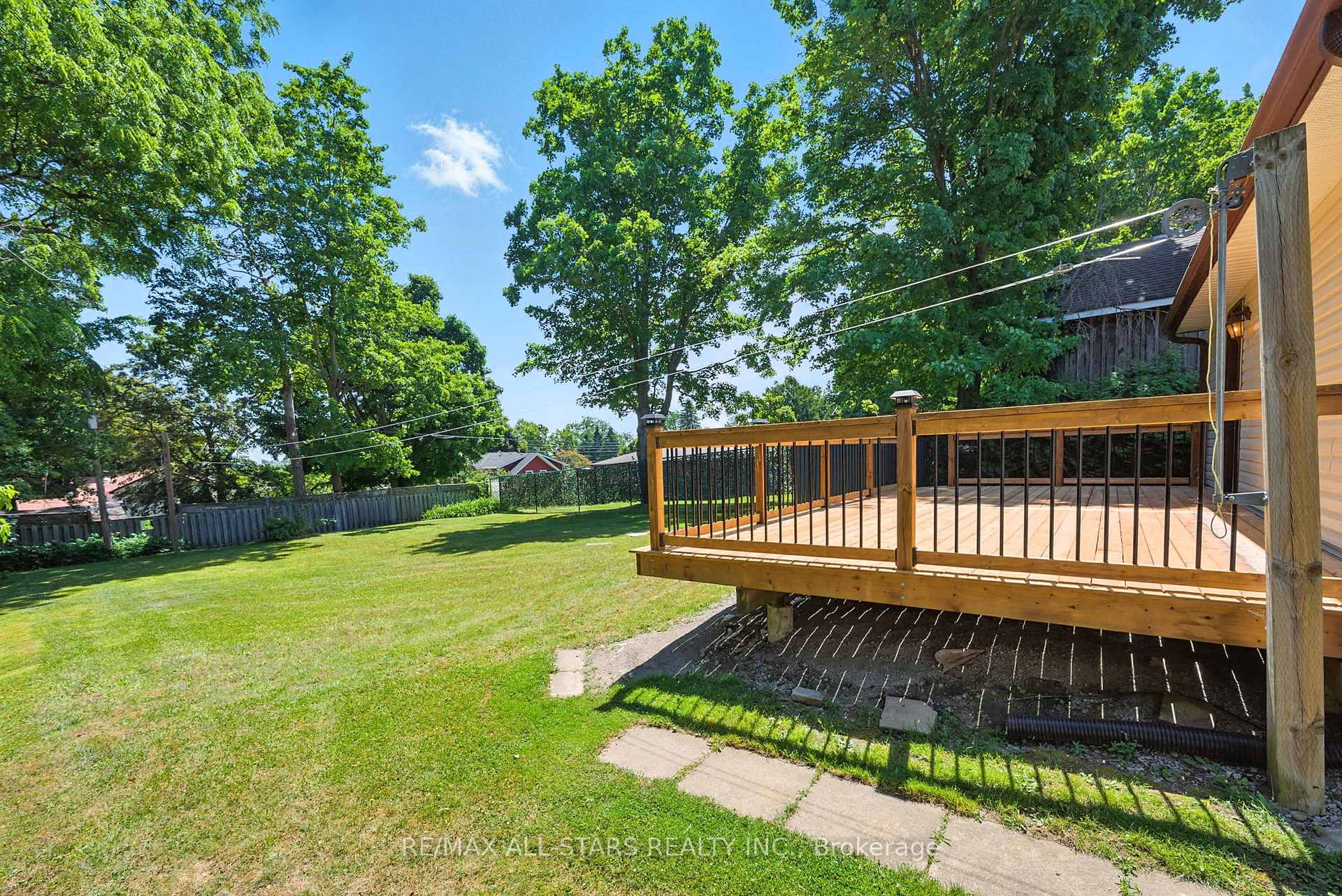 Photo 24 of 307 Cochrane Street, Scugog, Port Perry — HOMEH