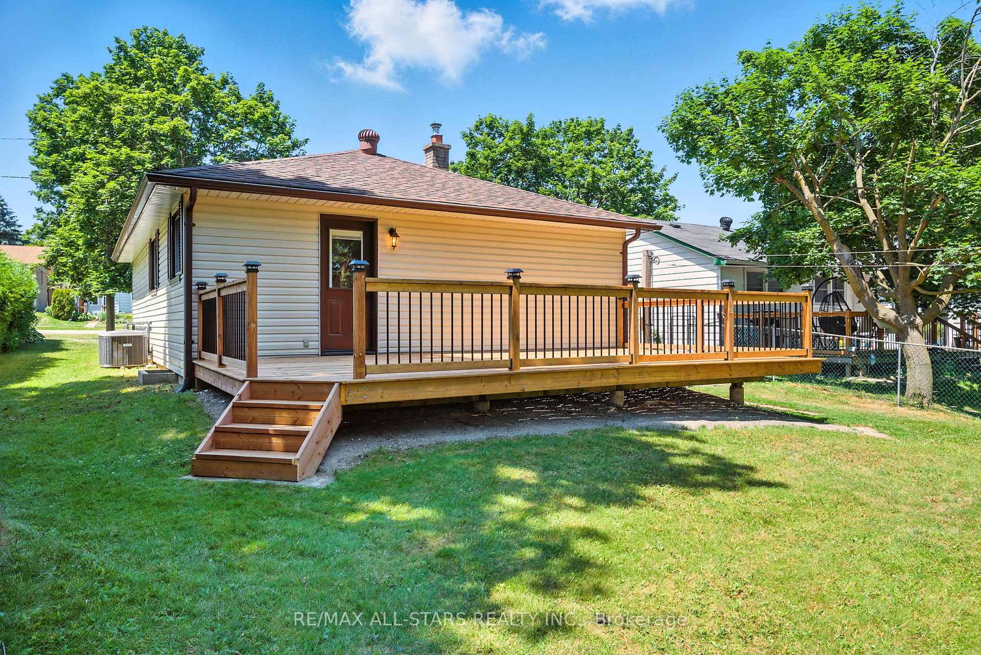 Photo 27 of 307 Cochrane Street, Scugog, Port Perry — HOMEH