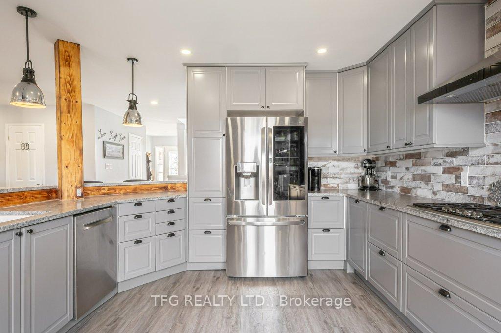 Photo 12 of 56 Perryview Drive, Scugog, Port Perry — HOMEH