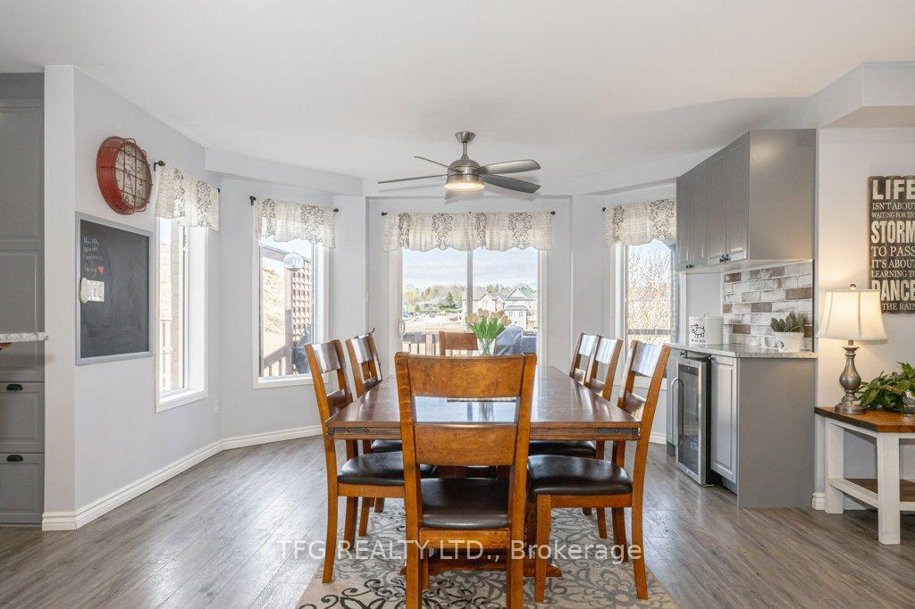 Photo 13 of 56 Perryview Drive, Scugog, Port Perry — HOMEH