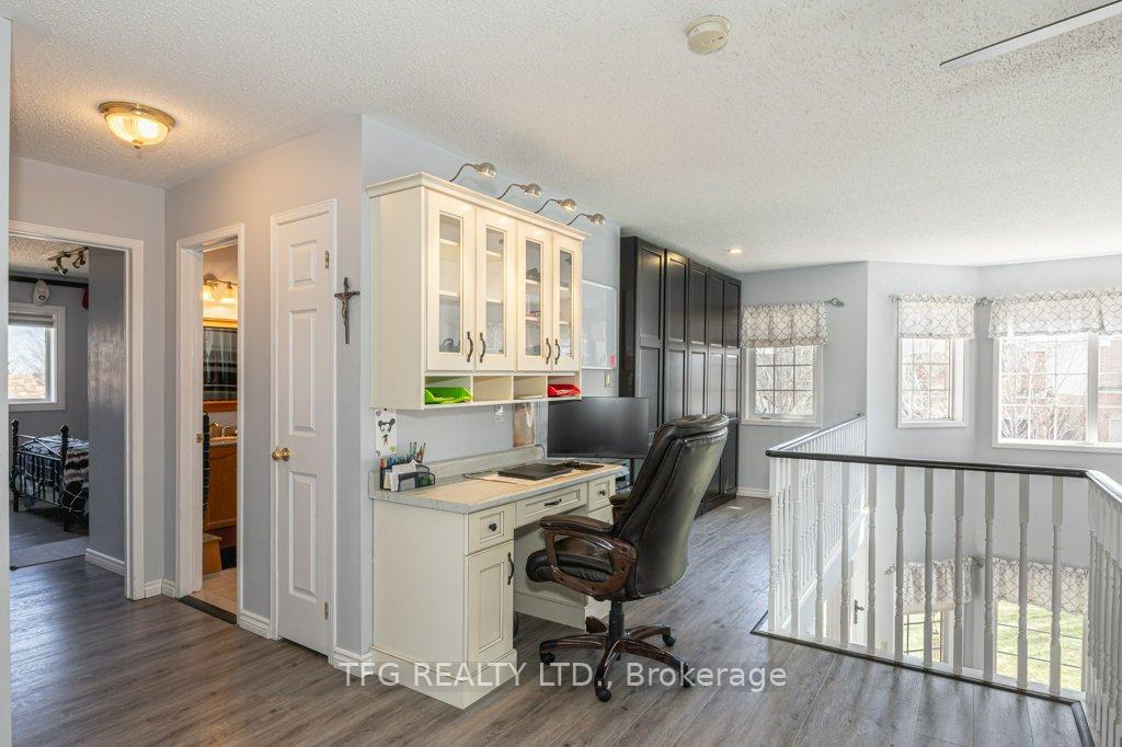 Photo 17 of 56 Perryview Drive, Scugog, Port Perry — HOMEH